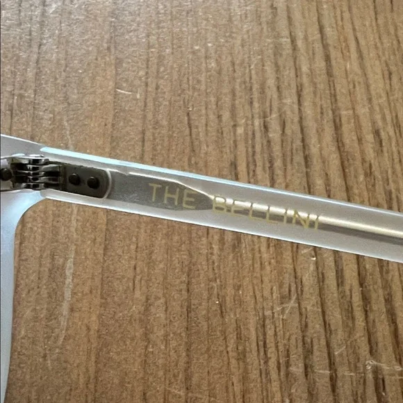 Toms White and Tortoise Sunglasses - Picture 5 of 7